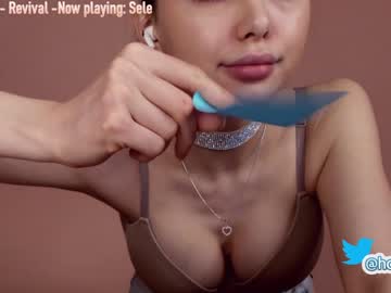 girl hollyextra capture image #2105674