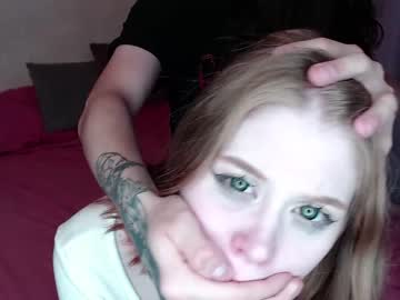 couple maniacrecords capture image #103795