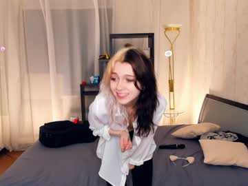 girl deliaderrick capture image #6141330