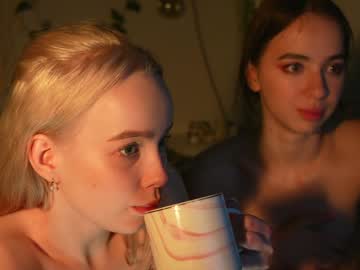 girl mother__of__dragons capture image #5575152