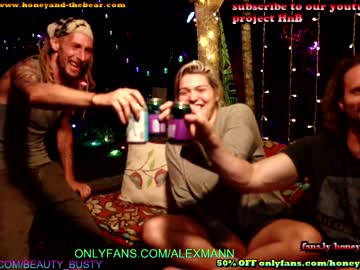 couple honeyand_thebear capture image #1920931