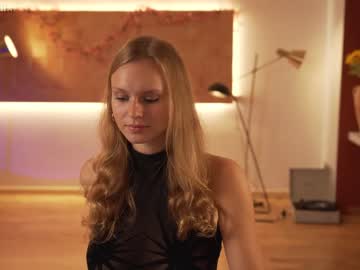 girl chillwithkira capture image #2775051