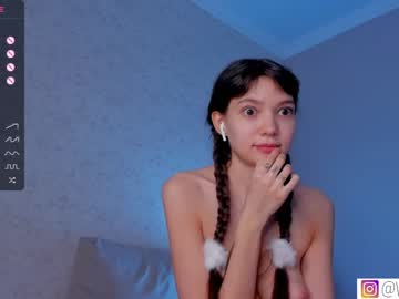girl bzzzme capture image #6434579