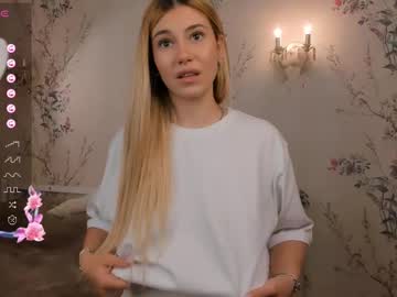girl loraalvey capture image #6973101