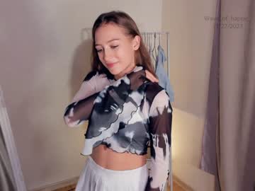girl wave_of_happy_ capture image #5835030