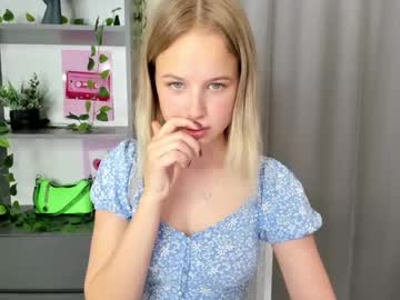 girl tenderness_18 capture image #7044572