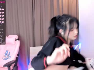 girl aisneon capture image #2023295