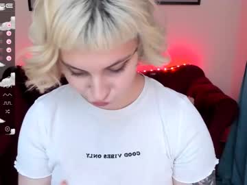 girl yolandi_toit capture image #2192054