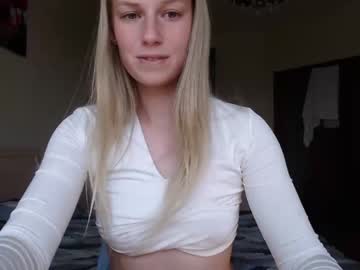 girl magic_couple13 capture image #2246845