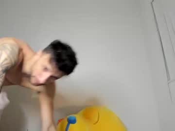 man papijakey capture image #6766568