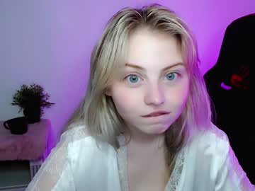 girl shy_blondiee capture image #3813272