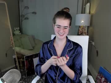 girl zlata_luna capture image #596934