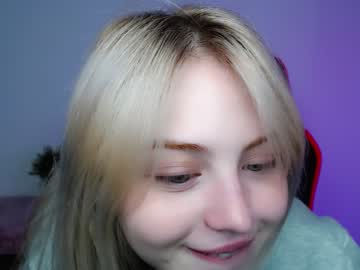 girl shy_blondiee capture image #3811604