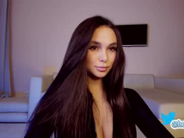 girl hollyextra capture image #3367888