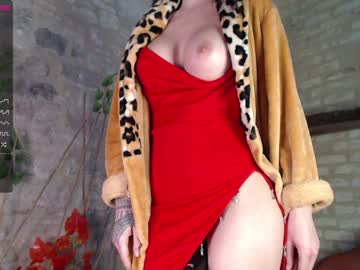 girl welcome2pleasureland capture image #812170