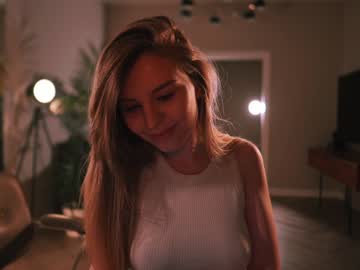 girl alterali capture image #4134214