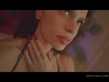 girl lucieoude_ capture image #3161819