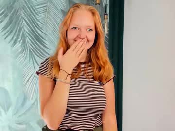 girl elwynacroyle capture image #6978461