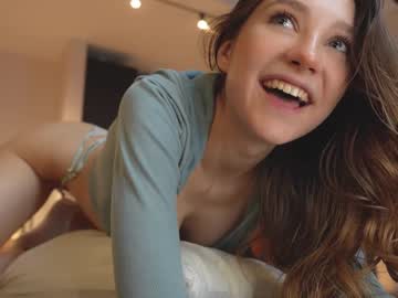 girl mia_elfie capture image #6809237
