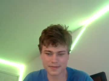 man govle capture image #1736007