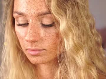 girl artease capture image #5405395