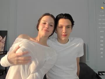 couple yourher0in capture image #6825277