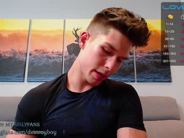 man destroy_boy capture image #2022556