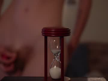 girl sistinehashands capture image #2413608