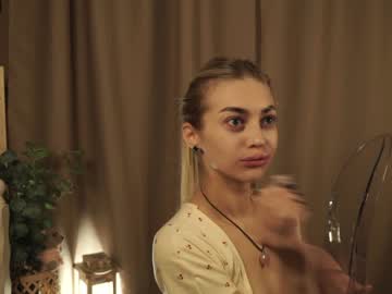 girl cuteelsa_ capture image #5296927