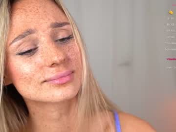 girl artease capture image #6253345