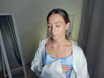 girl wave_of_happy_ capture image #5612721