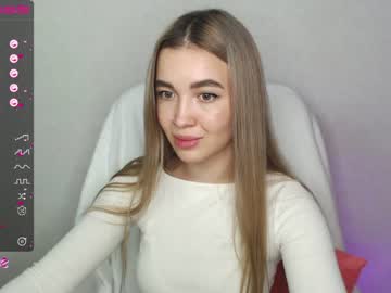 girl yourvirusqueen_ capture image #2194766