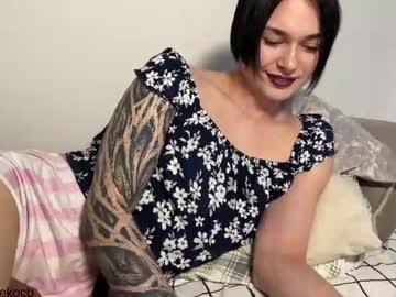 tranny ekoebm capture image #6846160