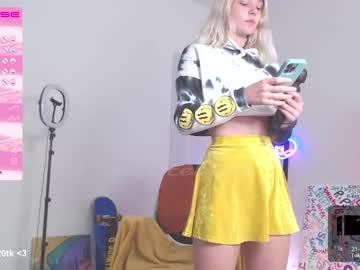 girl petitebrat capture image #4425187