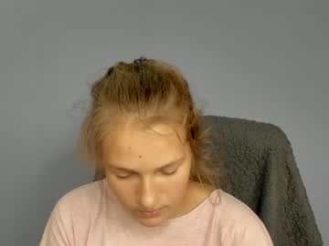girl dina__di capture image #2592381