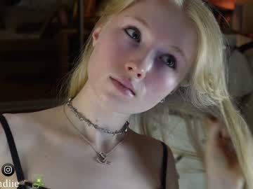girl bestblondiiecb capture image #6916857