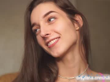 girl angels_kiss capture image #44414