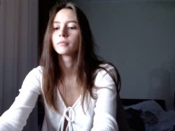 girl valents_cherry capture image #1724305
