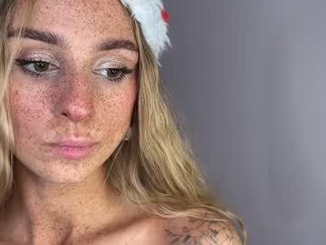 girl artease capture image #5959209