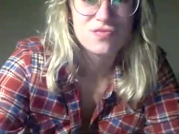 girl sweetsawyer capture image #2496815