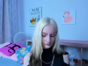 girl erika__lodge capture image #2255872