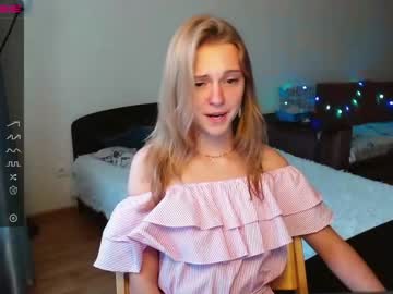 girl shy_mirabel capture image #2657111