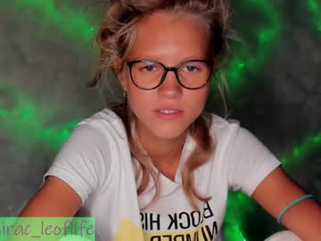 girl carolayers capture image #2424509