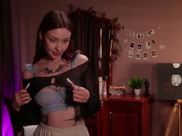 girl ella_knockers_xl capture image #5703587