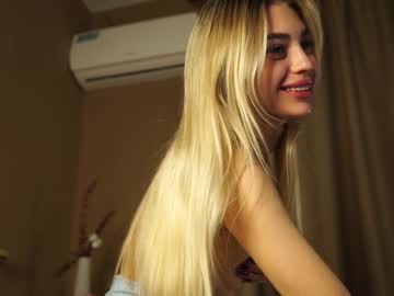girl cuteelsa_ capture image #5311611