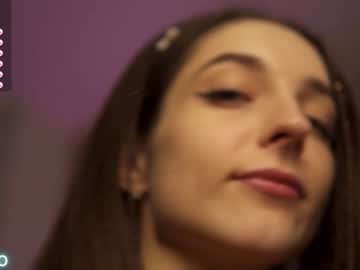 girl angels_kiss capture image #6454587