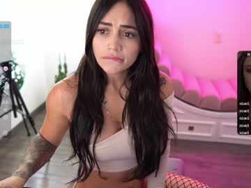 girl ashlyeroberts1 capture image #1983227