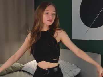 girl elenegilbertson capture image #6739492