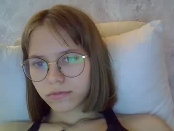 girl the_partisan capture image #6487717