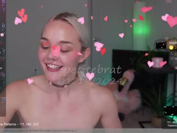 girl petitebrat capture image #6139409